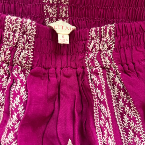 Embroidered pink skirt - Picture 2 of 3